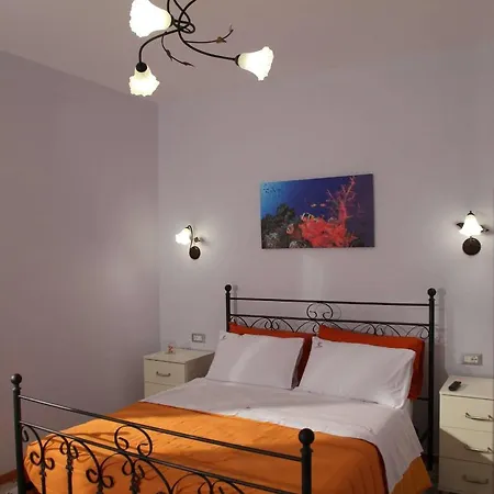 The Reef Bed & Breakfast 2*