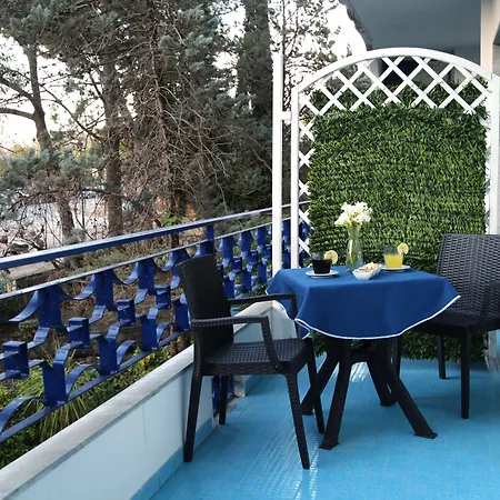 The Reef Bed & Breakfast