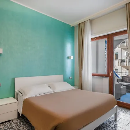 فندق مبيت وإفطار The Reef 4*