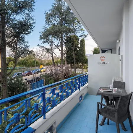 Bed & Breakfast The Reef 4*
