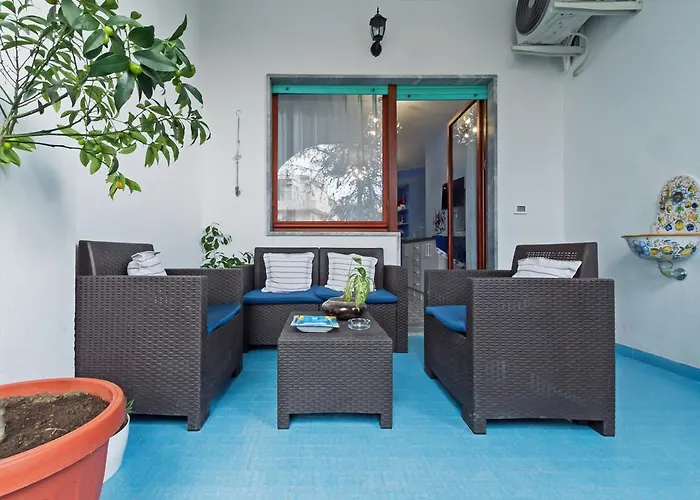 The Reef Nocleg ze śniadaniem 4*