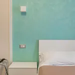 The Reef Frühstückspension 4*