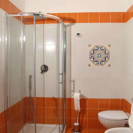 The Reef Готель типу 